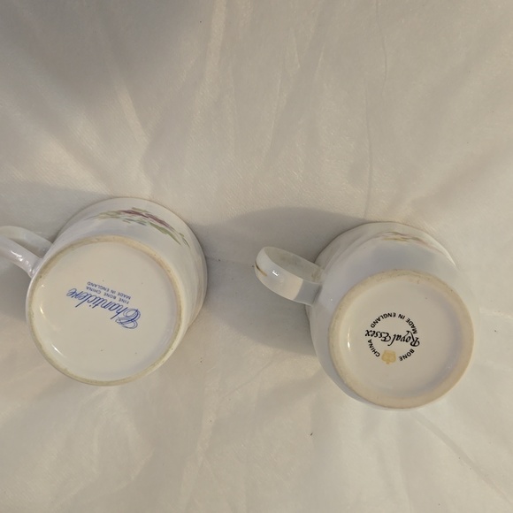 2 bonechina mugs - Picture 2 of 3